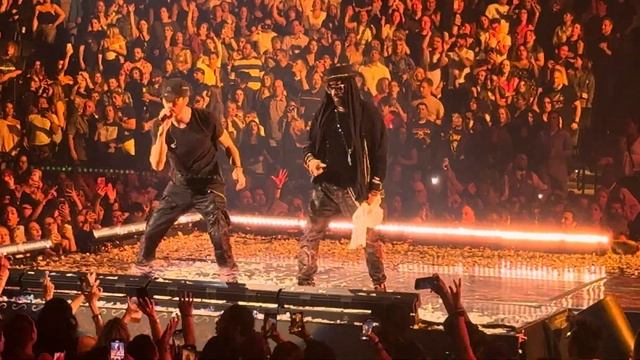 Enrique Iglesias- RARE Front Row-Finale-Bailando@Barclays, NY(10/28/23) 4K HD/60FPS-Best Copy смотреть онлайн
