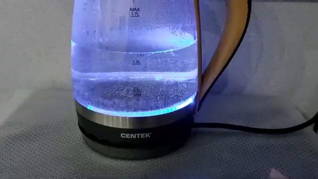 Чайник Centek ct-0046 с LED подсветкой. Кипение чайника при свете и в темноте. смотреть онлайн