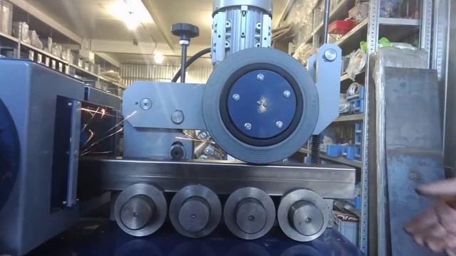Станок РП 2-80 для очистки профильных труб от ржавчины смотреть онлайн