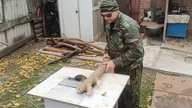 На Что Способна Самодельная Циркулярная Пила! Пилить Одно Удовольствие. Дрова Для БАНИ смотреть онлайн