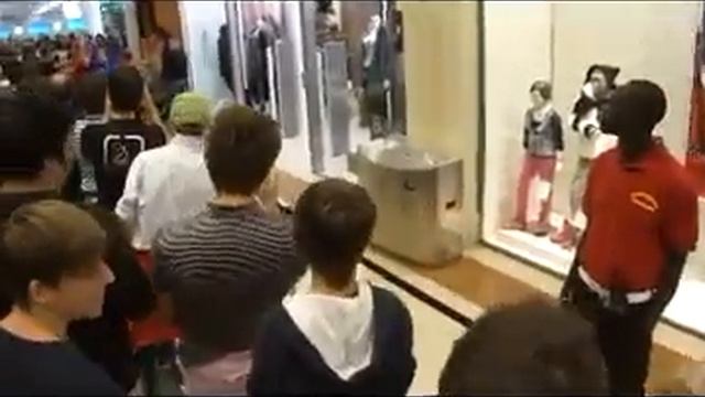Apple store oriocenter смотреть онлайн