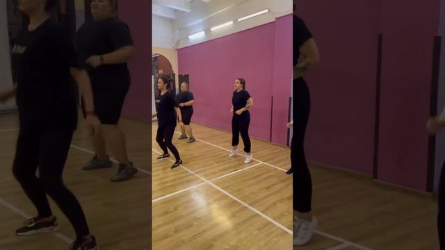 Разминка Зумба смотреть онлайн