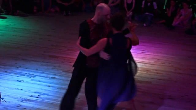 NeoTango Charlotte & Cédric - This One For You смотреть онлайн