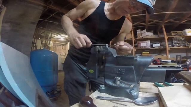 SV650 Shifter Peg Repair смотреть онлайн