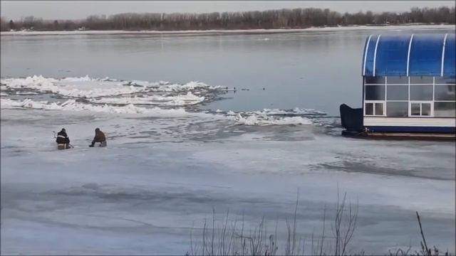 На воздушной подушке на рыбалку от КИНАПа. смотреть онлайн