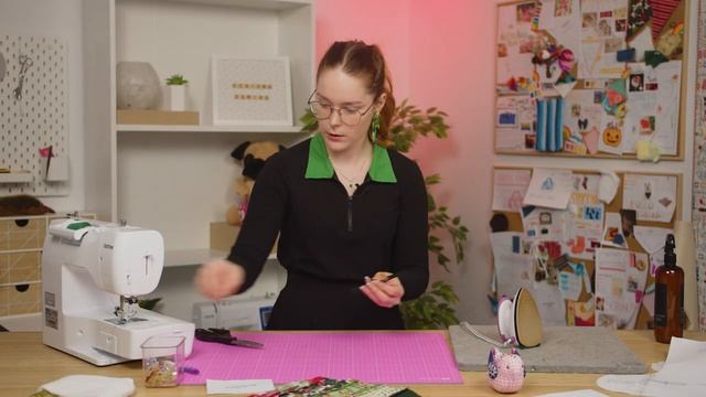 How to create a patchwork Christmas stocking | Echidna Sewing смотреть онлайн