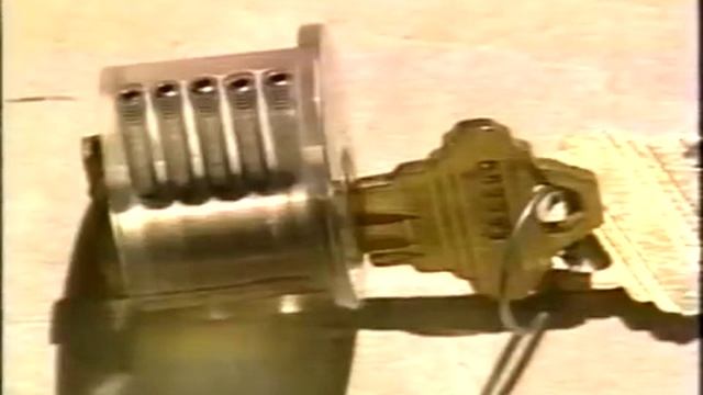 Expert Lock Picking: State-of-the-Art Lock Picking Secrets (Complete) смотреть онлайн