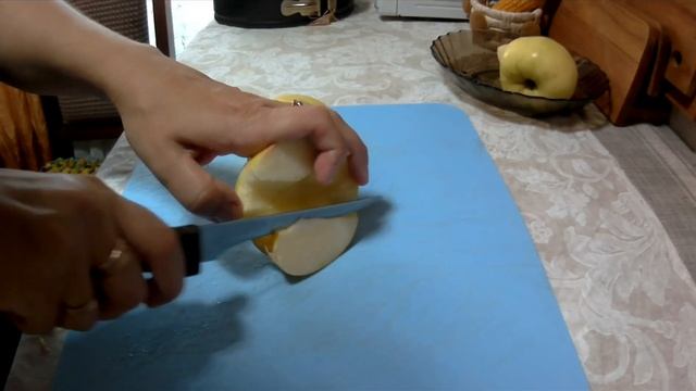 Шарлотка| Безумно Вкусный Рецепт Шарлотки с Яблоками и Карамелью |Еда Без Труда| смотреть онлайн