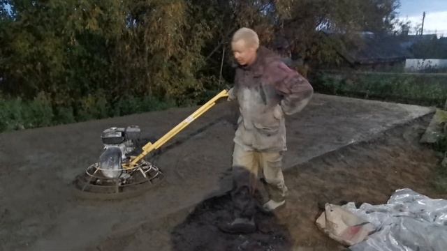 затирка бетона вертолетом учимся затирать бетон затирочная машина затирка бетона своими руками смотреть онлайн