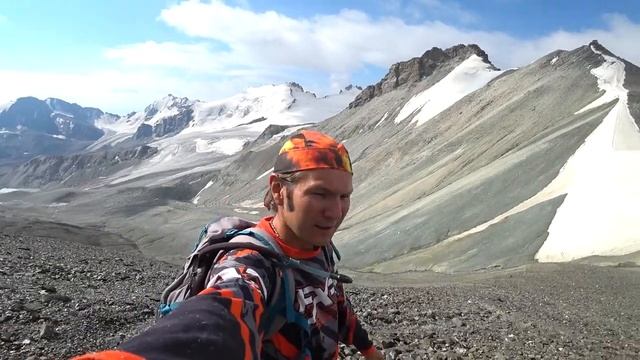 Поход в Кыргызстане на перевал северный Аксу смотреть онлайн