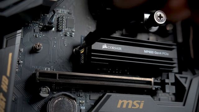 CORSAIR Force Series MP600 Gen4 PCIe x4 NVMe M 2 SSD Blazing Fast Gen4 Speed смотреть онлайн