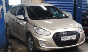 Черный потолок своими руками Hyundai Solaris 2010-2017 / Покрасили потолок в черный цвет.