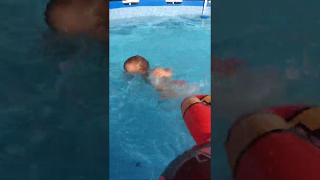 Прыжки в бассейн смотреть онлайн