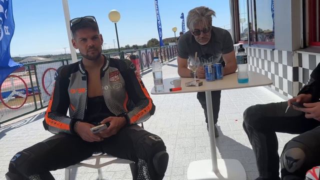 IN PISTA CONTRO SPAMPINATO A BARCELLONA смотреть онлайн