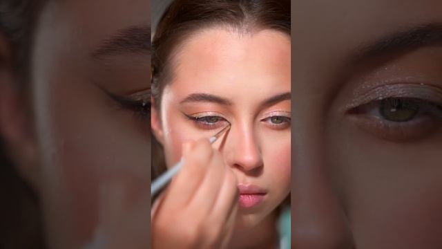 КАК сделать САМЫЕ МОДНЫЕ СТРЕЛКИ этого года ? #макияж #бьюти #makeup смотреть онлайн