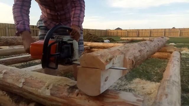 Сруб из кругляка. Ласточкин хвост с замком смотреть онлайн