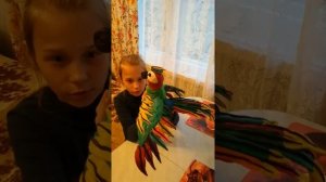 Попугай из пластилина