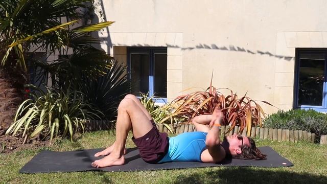 SÉANCE PILATES PAR INTERVALLE POUR BRULER LES KILOS +++ смотреть онлайн