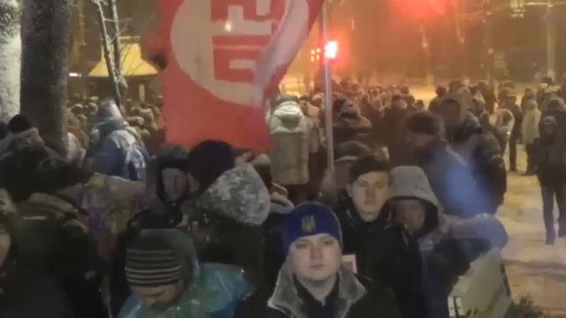 Блокада правительственного квартала и бизнес на Майдане смотреть онлайн