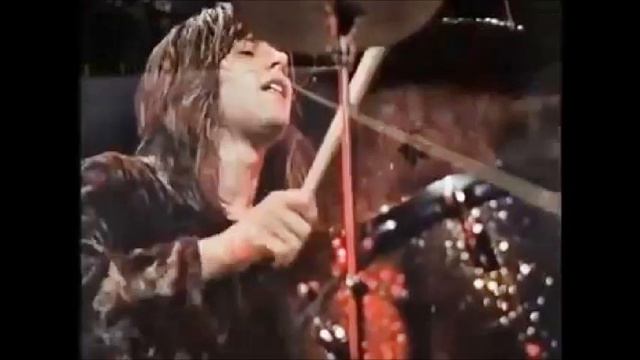 CORNEL CHIRIAC - METRONOM '74 - EMERSON LAKE & PALMER - Partea a doua смотреть онлайн
