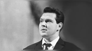 Владимир Атлантов поет "Арию Марио Каварадосси" в опере Джакомо Пуччини "Тоска".mp4