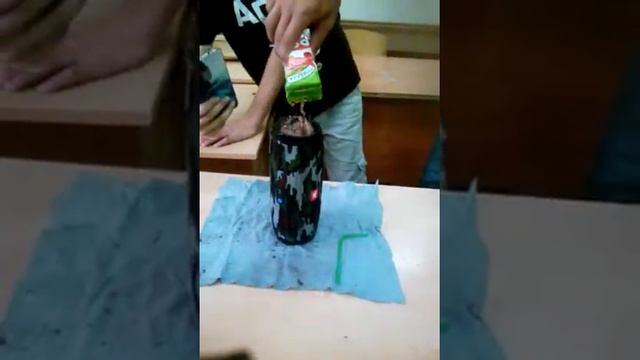 Что будет если в колонку налить сок и включить колонку что будет. смотреть онлайн