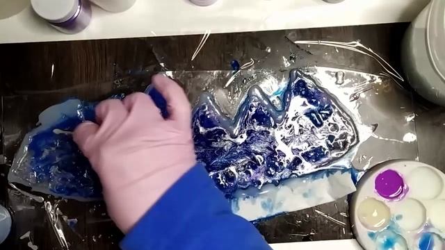 Светильник из эпоксидной смолы в форме кристалла. смотреть онлайн