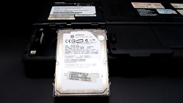 Модернизация ноутбука Toshiba Satellite A200-23U. S01E03. SSD Toshiba TR200 240Gb и тесты!) смотреть онлайн