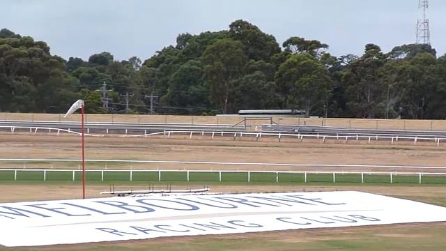 Mi16 405 at Sandown 16.2.14 смотреть онлайн