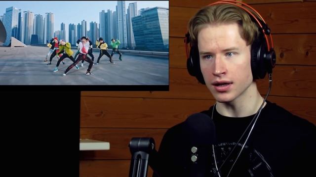HONEST REACTION to Stray Kids "MANIAC" M/V смотреть онлайн