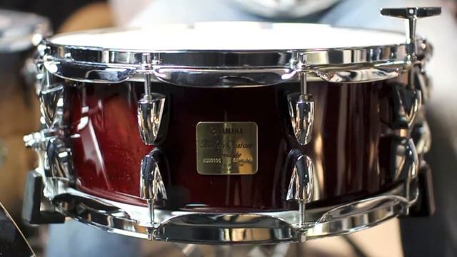 Yamaha Birch Custom Absolute 14 x 5.5 Cherry Snare Drum смотреть онлайн