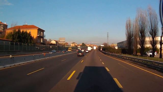 Дальнобой по Европе.Как проехать через туннель Mont Blanc ( Часть 3) смотреть онлайн