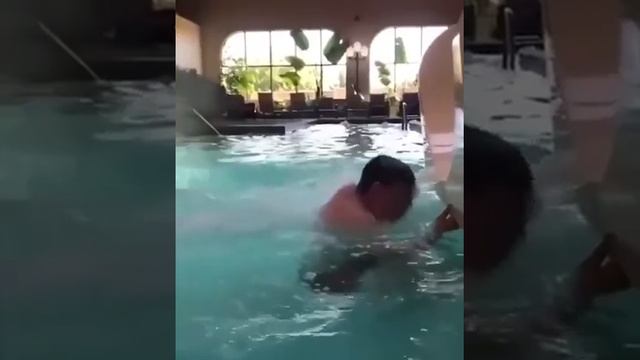 сюрприз смотреть онлайн