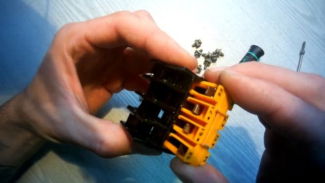 Как почистить доп. блок контактов и как он устроен. смотреть онлайн