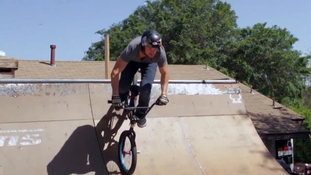 How-To Disaster 180 With Pat Laughlin - TransWorld RIDEbmx смотреть онлайн