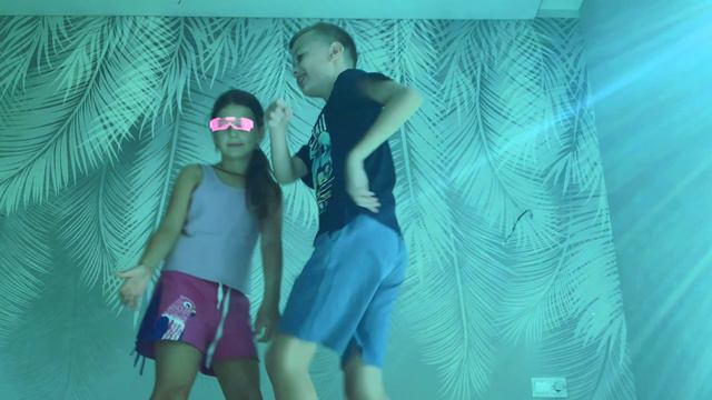 Мой первый летний клип думаю вам понравится хотя думаю что не взлетит