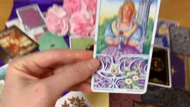 ♥️Королева Кубков♥️: ключевые слова + галерея Арканов. смотреть онлайн