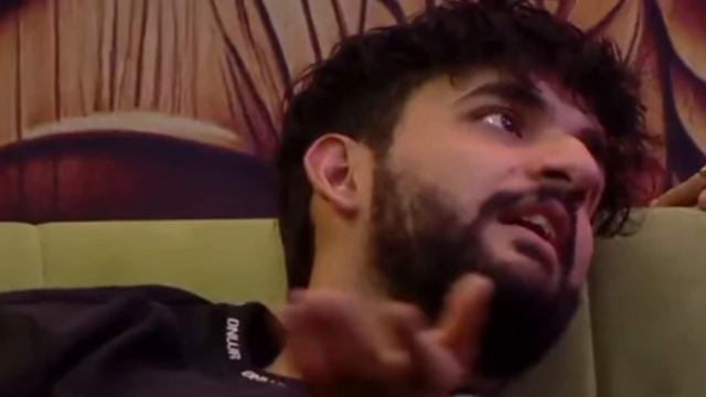 Bigg Boss OTT : Fukra Insaan को Akanksha Puri ने बुलाया Talented смотреть онлайн