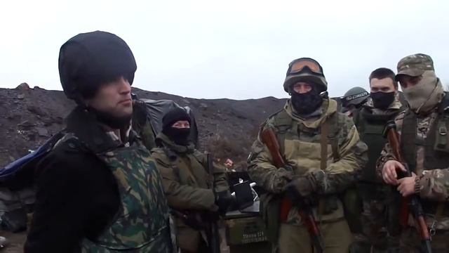 Командир ополчения с позывным _Ольхон_. Ополченцы, Новороссия._06.04.2015.mp4 смотреть онлайн