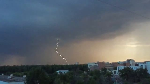Гроза над Москвой Thunderstorm over Moscow смотреть онлайн