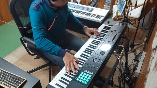 Smooth - Santana (feat. Rob Thomas) [Cover] on Roland FA-07 смотреть онлайн