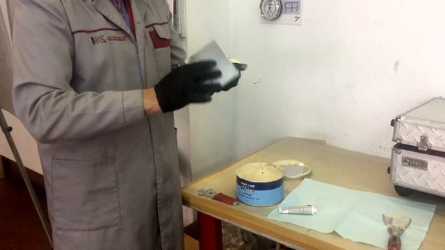 Работа шпатлевкой Soft Profi_Line 3418005 | Шпатлевка Профилайн