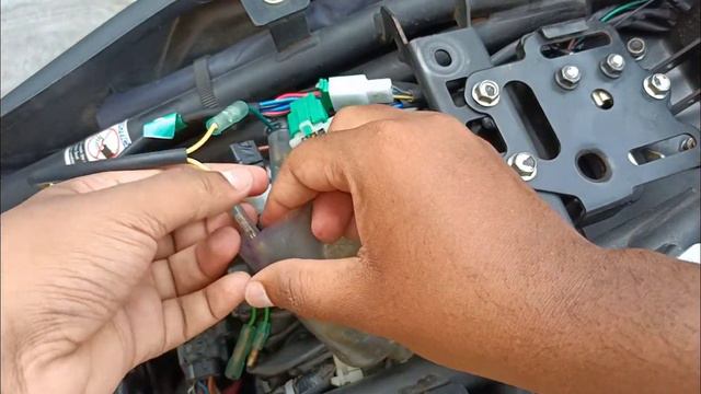 Flash X For MT15 | Flash X Hazard Flash Module Review Installation In All Bikes | Plug n Play Hazar смотреть онлайн