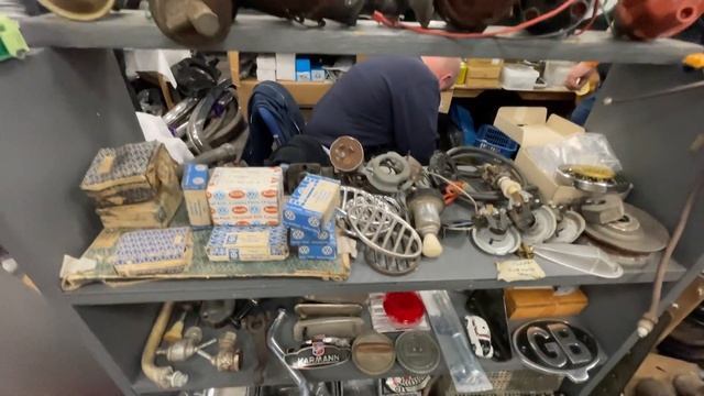 BIGGEST VW AND PORSCHE SWAP MEET YET!! Midlands Aircooled swap meet 2024 смотреть онлайн