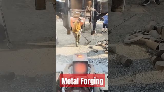 Metal Forging with Biggest Hammer on Industrial Level смотреть онлайн
