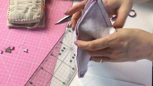 Подставка для телефона рукодельницы. Часть 2 смотреть онлайн