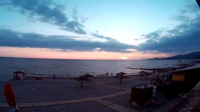 Адлер. Курортный городок. Пляж. Закат. 14.07.2015 смотреть онлайн