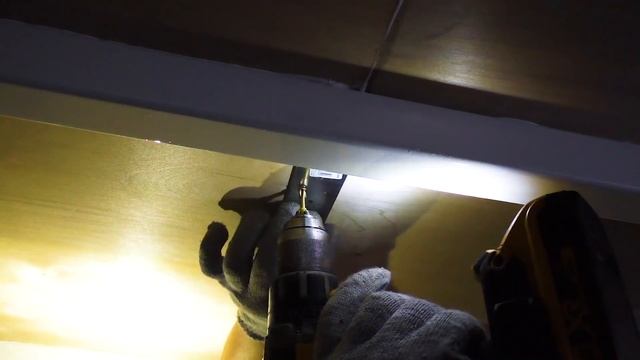 Как сделать КРОВАТЬ-ШКАФ, котоая НЕ ЗАСКРИПИТ? смотреть онлайн