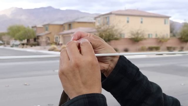 Tie a really tight ridgeline for tarps and banners смотреть онлайн