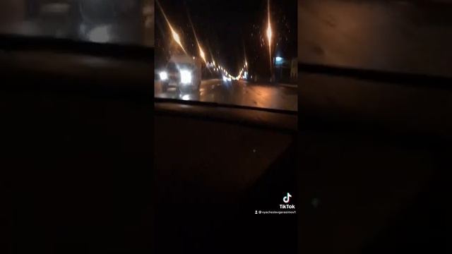 И так с каждого светофора ? мне это никогда не надоест ????? смотреть онлайн